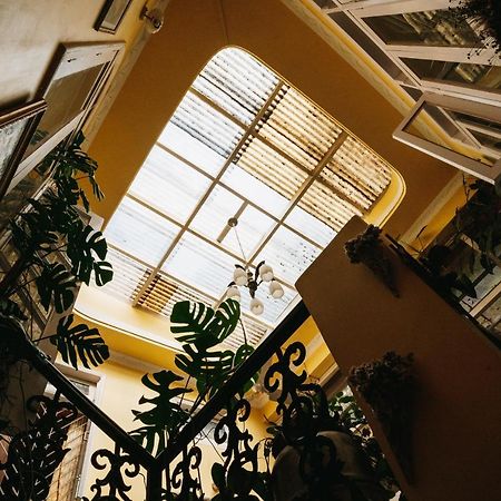 Rock Cliff Home Stay ชิลลอง ภายนอก รูปภาพ