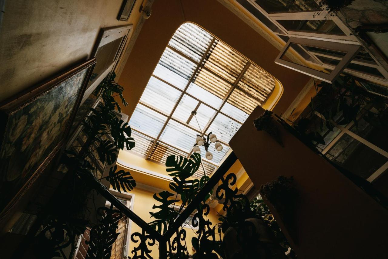 Rock Cliff Home Stay ชิลลอง ภายนอก รูปภาพ