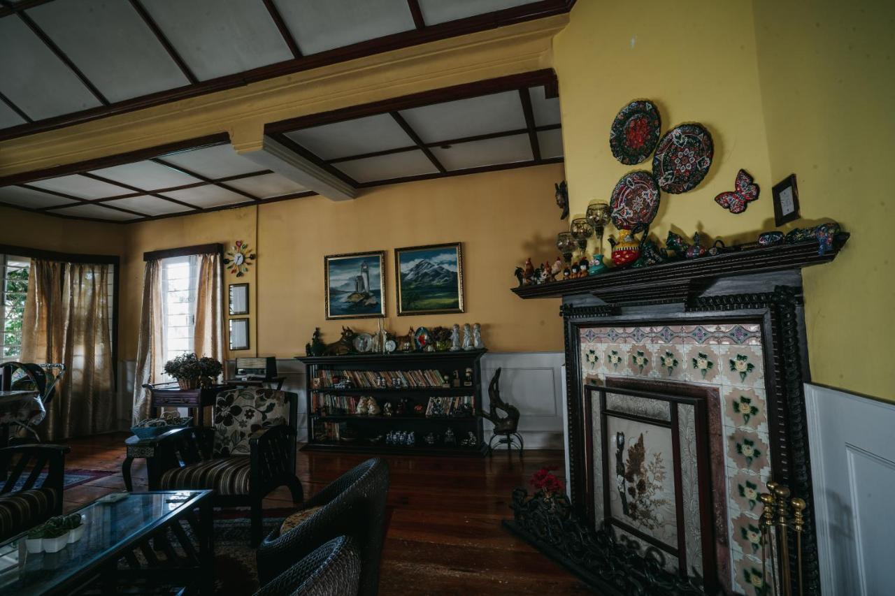 Rock Cliff Home Stay ชิลลอง ภายนอก รูปภาพ
