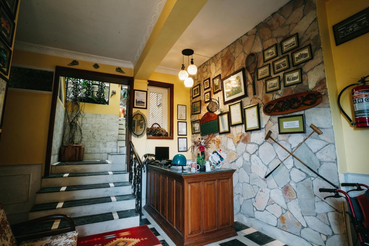 Rock Cliff Home Stay ชิลลอง ภายนอก รูปภาพ