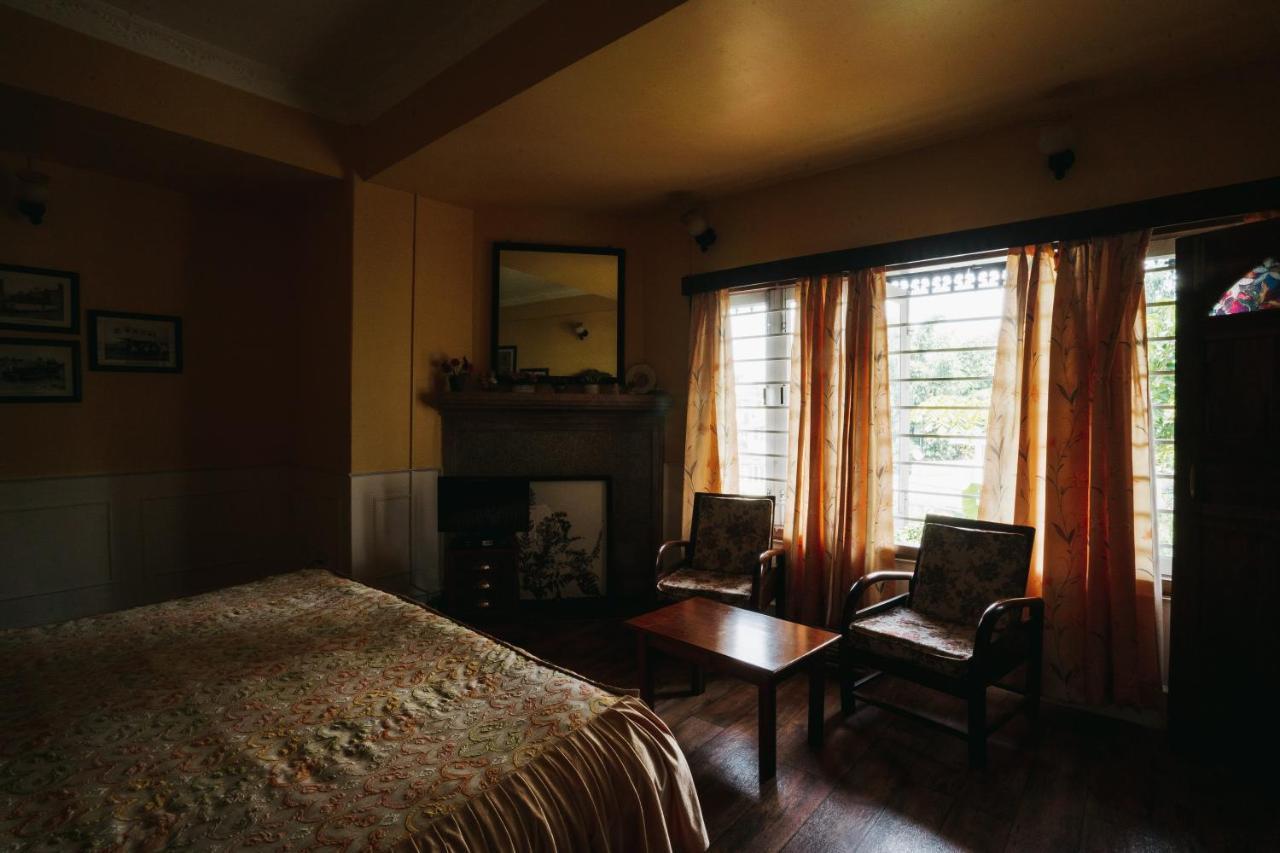 Rock Cliff Home Stay ชิลลอง ภายนอก รูปภาพ