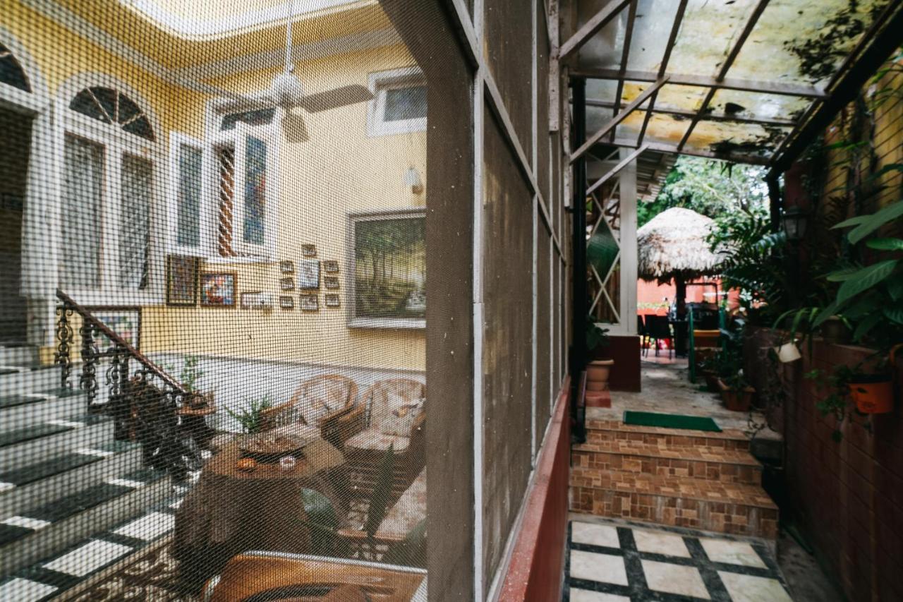 Rock Cliff Home Stay ชิลลอง ภายนอก รูปภาพ
