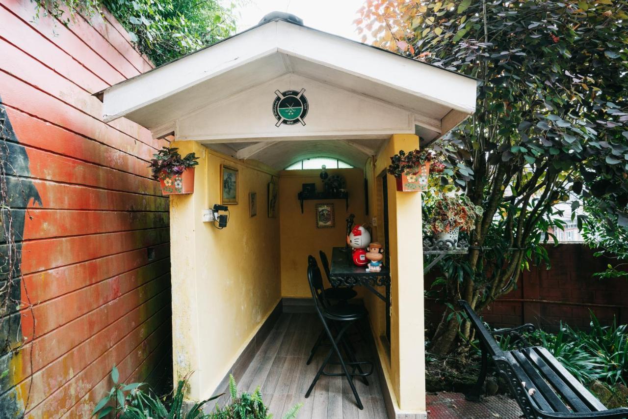 Rock Cliff Home Stay ชิลลอง ภายนอก รูปภาพ